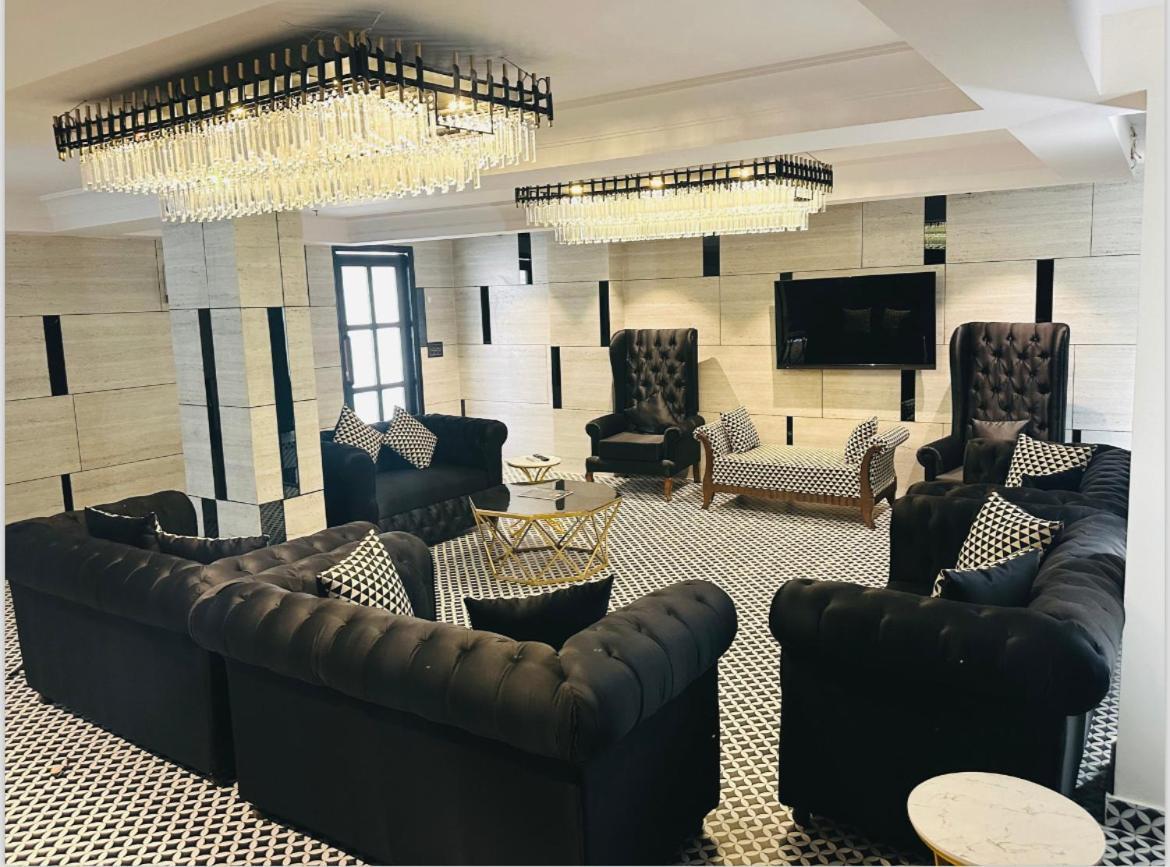 Hotel Classic Residency Kālka Εξωτερικό φωτογραφία