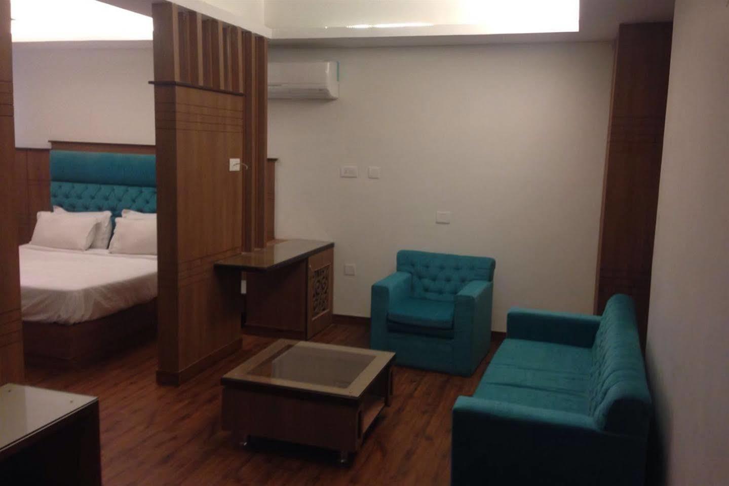 Hotel Classic Residency Kālka Εξωτερικό φωτογραφία