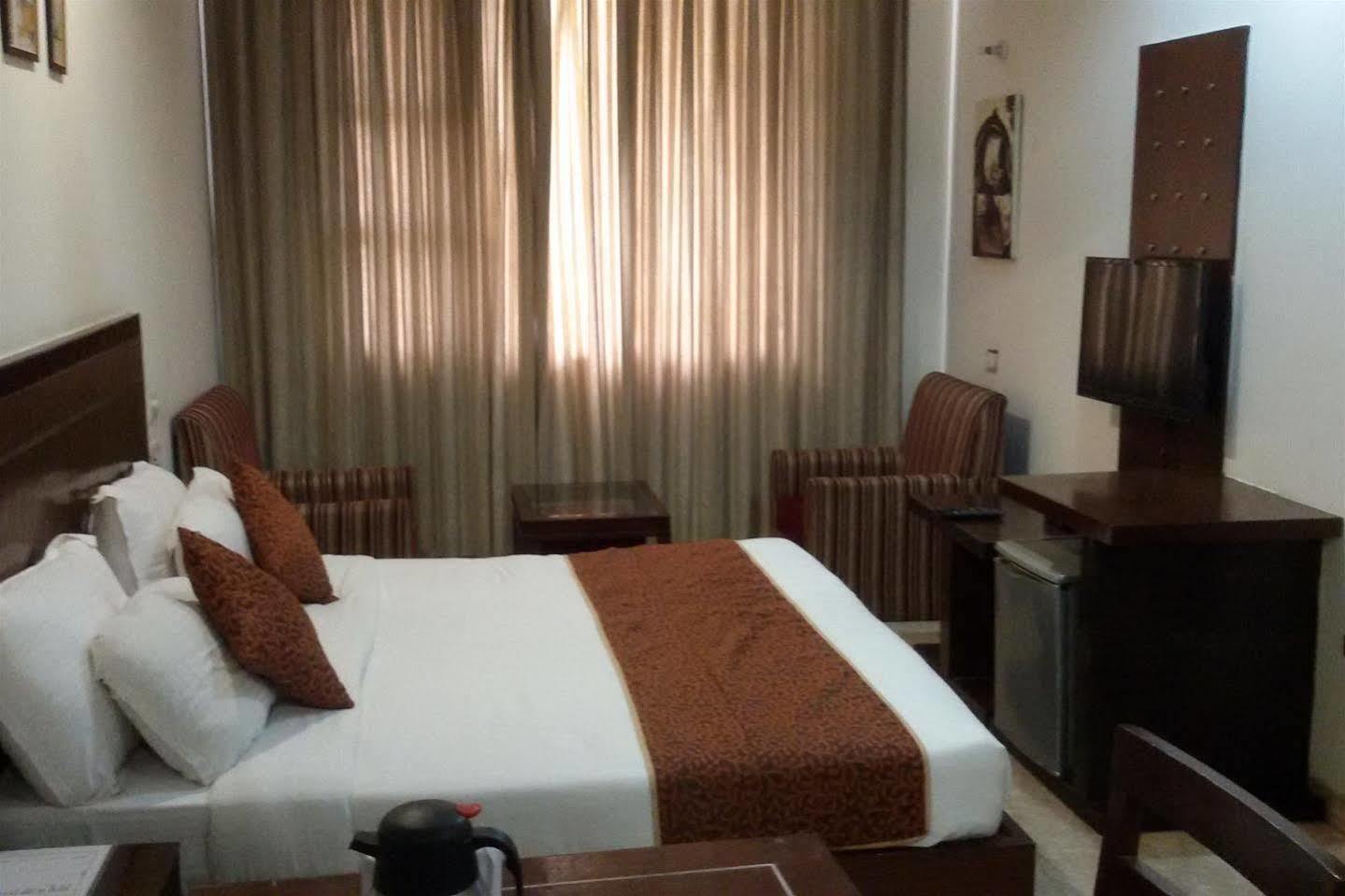 Hotel Classic Residency Kālka Εξωτερικό φωτογραφία