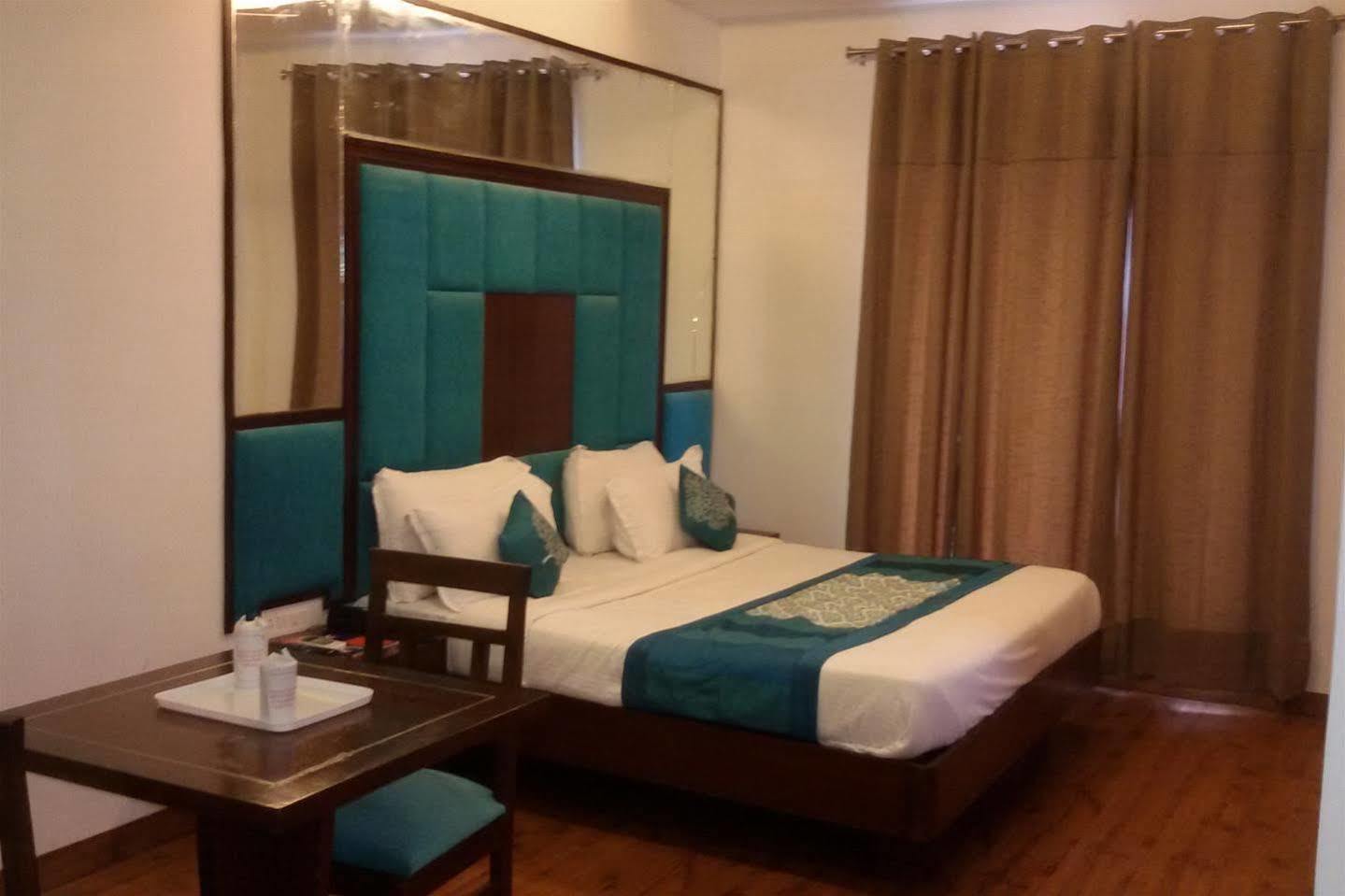 Hotel Classic Residency Kālka Εξωτερικό φωτογραφία